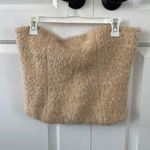 Women’s are a size small faux fur bustiers worn once